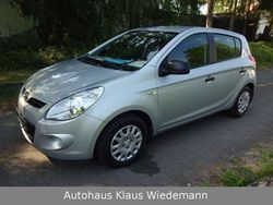 Silber Gebraucht 2012 Hyundai i20 Kleinwagen | 9.799 € (Etwas zu teuer)