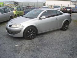Platingrau Gebraucht 2006 Renault Mégane Cabriolet Avantage Cabrio | 1.000 €