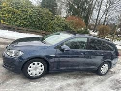 Blau Gebraucht 2016 VW Golf VII Kombi | 6.590 € (Teuer)