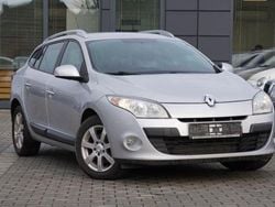 Grau Gebraucht 2011 Renault Mégane III Expression Limousine | 4.300 € (Fairer Preis)