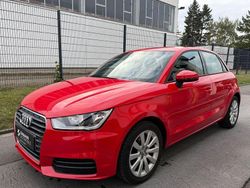 Rot Gebraucht 2016 Audi A1 Sportback Comfort Kleinwagen | 11.900 € (Guter Preis)