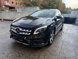 Schwarz Gebraucht 2020 Mercedes GLA200 AMG line SUV | 21.900 € (Superpreis)