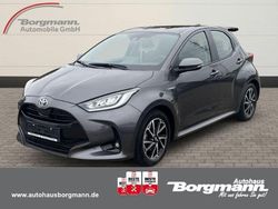 Grau Gebraucht 2021 Toyota Yaris Hybrid Team Limousine | 19.890 € (Fairer Preis)