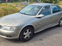 Gold Gebraucht 1999 Opel Vectra Edition Limousine | 450 € (Guter Preis)