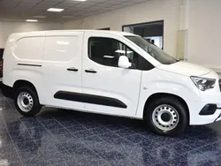 Weiß Gebraucht 2021 Opel Combo Edition Van / Kleinbus | 10.870 € (Fairer Preis)