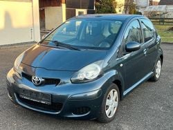 Grau Gebraucht 2009 Toyota Aygo Kleinwagen | 1.490 € (Guter Preis)