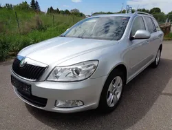 Silber Gebraucht 2010 Skoda Octavia Elegance Kombi | 4.950 € (Guter Preis)