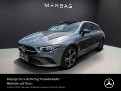 Mountain grau Gebraucht 2022 Mercedes CLA200 Shooting Brake Progressive Kombi | 28.310 € (Fairer Preis)
