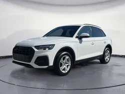 Weiß Gebraucht 2022 Audi Q5 Advanced SUV | 38.960 € (Teuer)