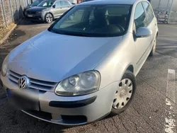 Silber Gebraucht 2005 VW Golf V Kleinwagen | 2.600 € (Fairer Preis)