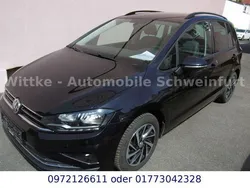 Schwarz Gebraucht 2018 VW Golf Sportsvan Join Van / Kleinbus | 13.500 € (Guter Preis)