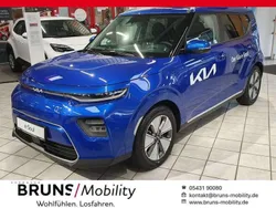 Neptunblau Gebraucht 2024 Kia Soul EV 2 SUV | 33.990 € (Fairer Preis)
