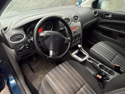 Blau Gebraucht 2008 Ford Focus Limousine | 2.000 € (Guter Preis)