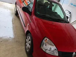Rot Gebraucht 2012 Renault Clio IV Limousine | 3.500 € (Superpreis)