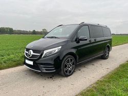 Schwarz Gebraucht 2022 Mercedes V250 AMG line Van / Kleinbus | 59.995 € (Fairer Preis)
