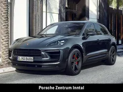 Tiefschwarzmetallic Gebraucht 2021 Porsche Macan S SUV | 65.890 € (Fairer Preis)