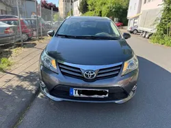 Grau Gebraucht 2014 Toyota Avensis Edition Kombi | 4.900 € (Guter Preis)