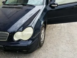 Blau Gebraucht 2003 Mercedes C200 Kombi | 400 € (Superpreis)