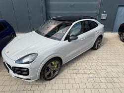Grau Gebraucht 2021 Porsche Cayenne Coupe Turbo S E-Hybrid Coupé | 102.990 € (Etwas zu teuer)