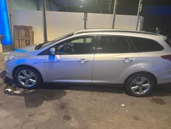 Silber Gebraucht 2013 Ford Focus Kombi | 4.500 € (Guter Preis)