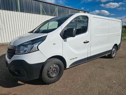 Weiß Gebraucht 2015 Renault Trafic Van | 4.999 € (Guter Preis)