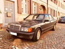 Schwarz Gebraucht 1988 Mercedes 190 Limousine | 1.500 €