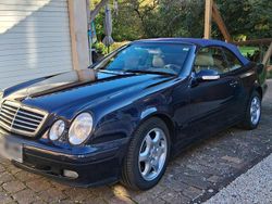 Blau Gebraucht 2001 Mercedes CLK230 Cabrio | 9.500 € (Teuer)