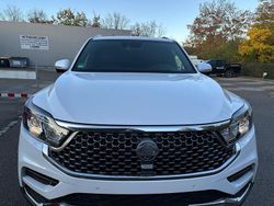 Weiß Gebraucht 2020 Ssangyong (KGM) Rexton Sapphire SUV | 29.900 € (Teuer)