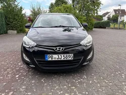 Schwarz Gebraucht 2014 Hyundai i20 Limousine | 3.100 € (Guter Preis)