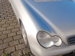 Silber Gebraucht 2003 Mercedes C180 Classic Limousine | 1.800 € (Guter Preis)