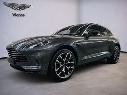 Grau Gebraucht 2021 Aston Martin DBX SUV | 129.000 € (Etwas zu teuer)