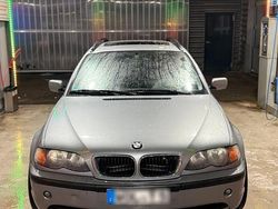 Grau Gebraucht 2003 BMW 318 Kombi | 3.000 €