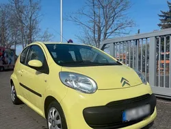 Gelb Gebraucht 2006 Citroën C1 Kleinwagen | 1.500 € (Etwas zu teuer)