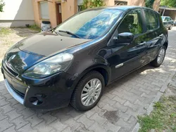 Schwarz Gebraucht 2009 Renault Clio II Dynamique Limousine | 2.690 € (Fairer Preis)