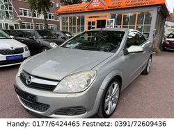 Grau Gebraucht 2008 Opel Astra Cabriolet Cabrio | 1.690 € (Fairer Preis)