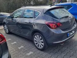 Grau Gebraucht 2014 Opel Astra Eco Limousine | 5.800 € (Guter Preis)
