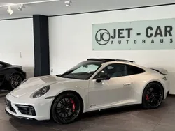 Porsche 911 Carrera 4 GTS
