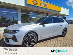 Grau/typ aussenverkleidung met Gebraucht 2024 Opel Astra GS Line Kombi | 32.990 € (Teuer)