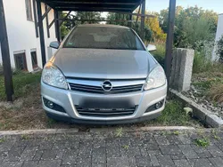 Grau Gebraucht 2008 Opel Astra Limousine | 1.250 € (Guter Preis)