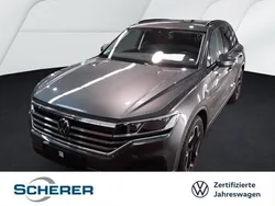 Siliziumgrau metallic (metallic) Gebraucht 2024 VW Touareg Basis SUV | 58.400 € (Fairer Preis)