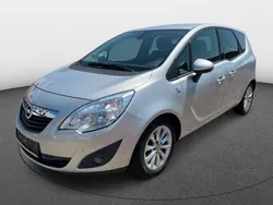 Silber Gebraucht 2012 Opel Meriva Van / Kleinbus | 7.790 € (Etwas zu teuer)