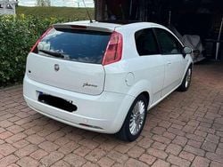 Weiß Gebraucht 2009 Fiat Grande Punto Kleinwagen | 2.750 € (Fairer Preis)