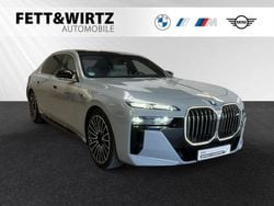 Brooklyn grau metallic Gebraucht 2024 BMW M760e Sport Line Limousine | 118.900 € (Fairer Preis)