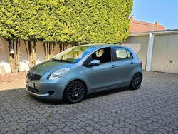 Grau Gebraucht 2007 Toyota Yaris Sol Kleinwagen | 7.290 € (Etwas zu teuer)