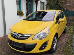 Gelb Gebraucht 2011 Opel Corsa Kleinwagen | 3.480 € (Fairer Preis)