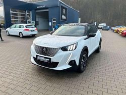 Weiß Gebraucht 2022 Peugeot e-2008 GT SUV | 18.990 € (Fairer Preis)