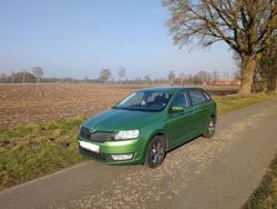 Grün Gebraucht 2016 Skoda Rapid Active Limousine | 6.590 € (Guter Preis)