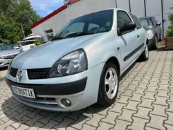 Silber Gebraucht 2002 Renault Clio II Limousine | 1.950 € (Fairer Preis)
