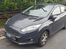 Grau Gebraucht 2014 Ford Fiesta Titanium Kleinwagen | 6.350 € (Guter Preis)