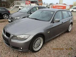 Grau Gebraucht 2011 BMW 320 Sport Line Kombi | 5.999 € (Guter Preis)